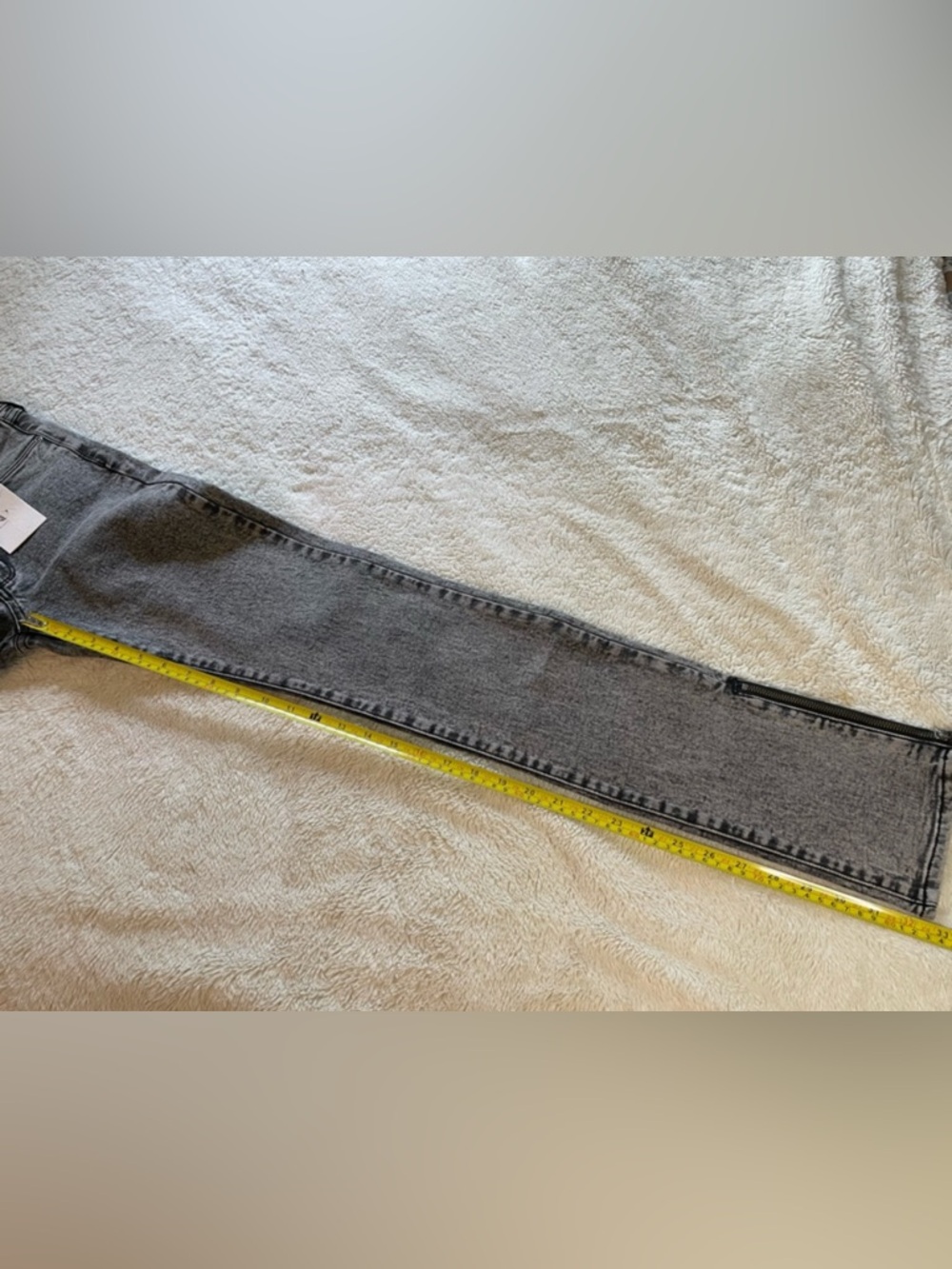 (🎃3 for 12🎃) LNDN Landon Denim Faded Grey Wash Ankle Zipper Jeans - Picture 11 of 11